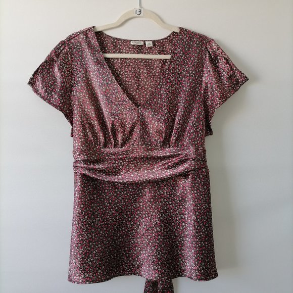 Cato Womens Multicolor Short Sleeve V Neck Stars Back Tie Blouse Top Size XL - Picture 1 of 7